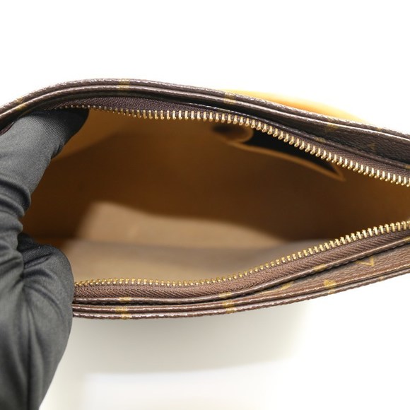 Louis Vuitton Looping MM Monogram Canvas Leather Tote Bag - Picture 6 of 8